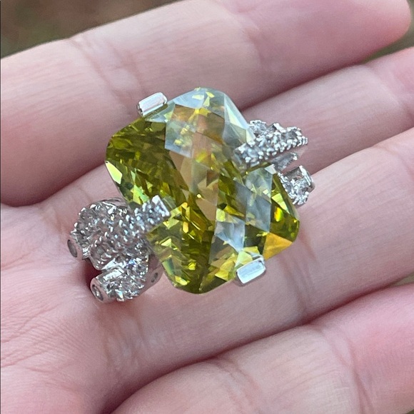 Jewels by Park Lane Ring size 8 - Picture 9 of 10